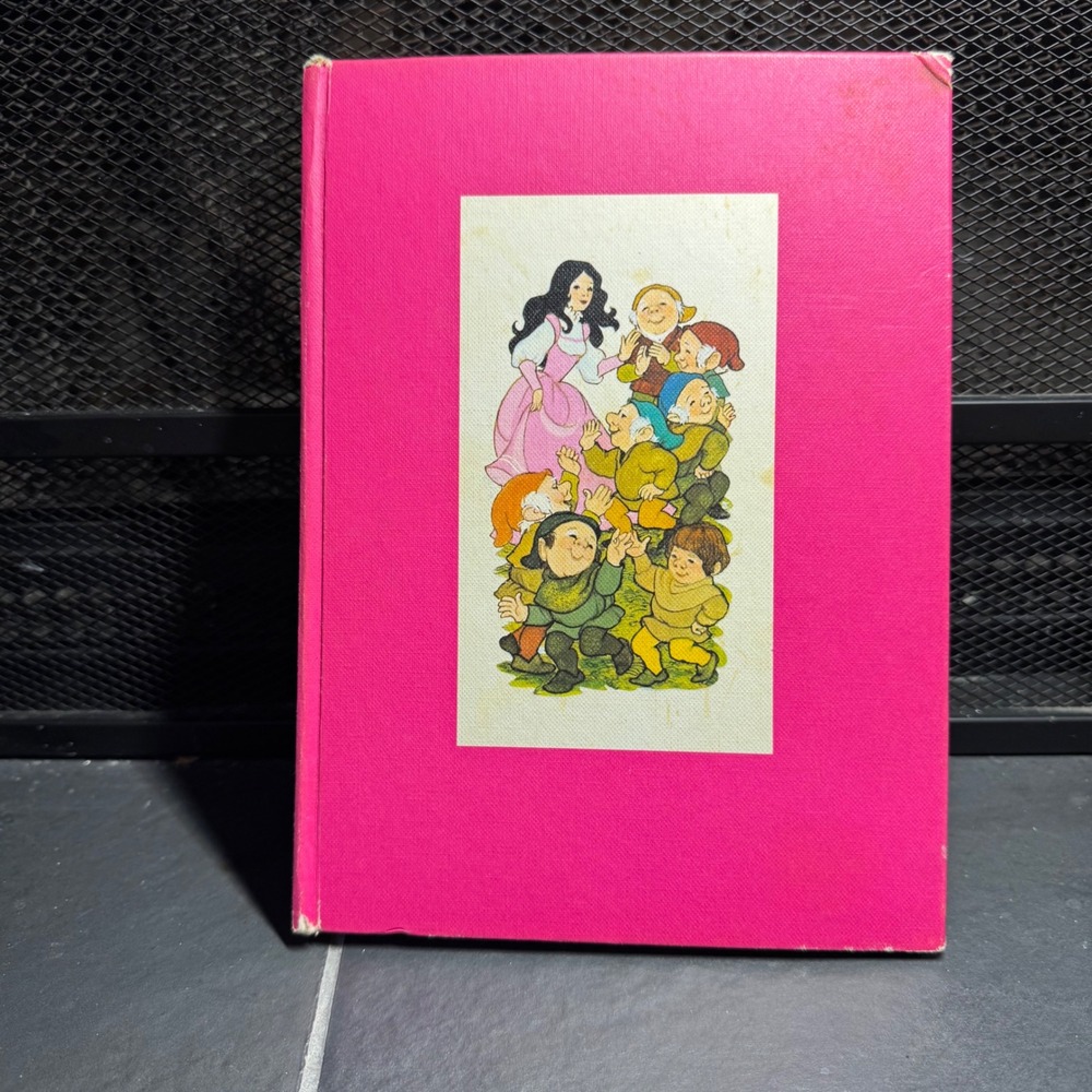Vintage Hallmark Snow White Pop-Up Book Arlene Noel Peter Seymour Pink Hardcover